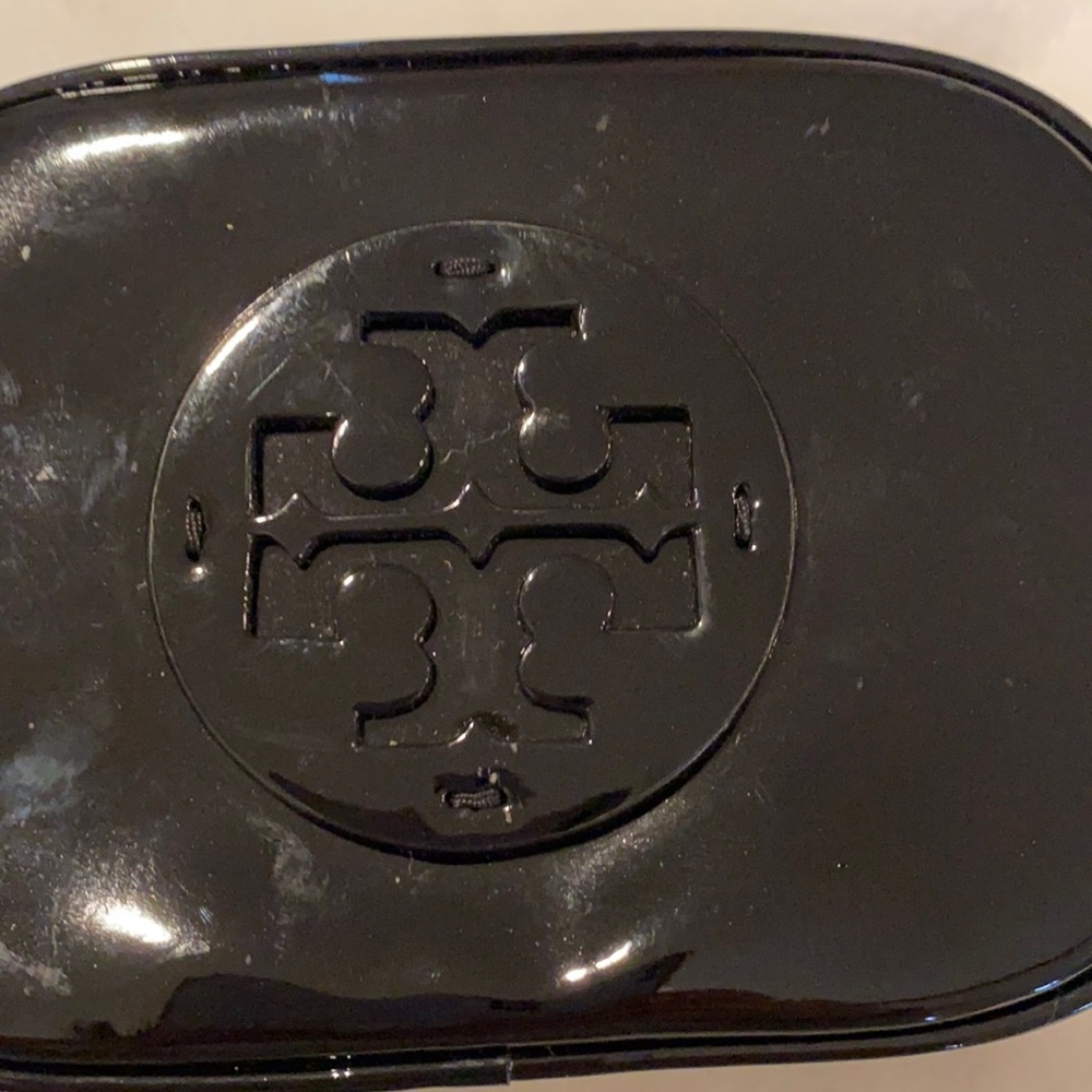 Tory Burch Black Patent Leather Makeup Case - Picture 4 of 9